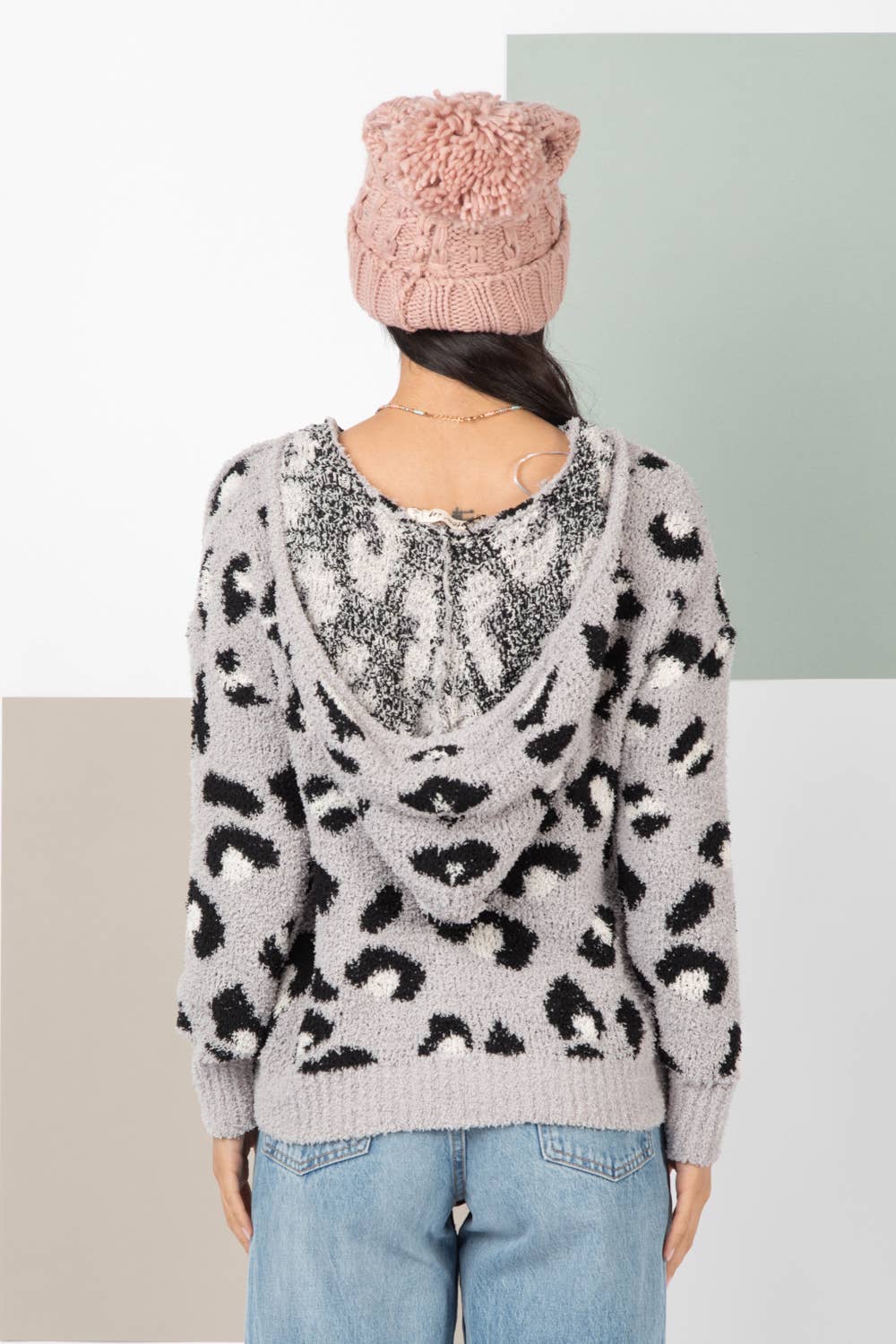 Leopard Printed Soft Sweater Top